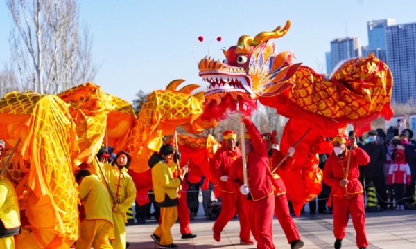 通州大运河文化旅游景区举办国风市集，市民欢欢喜喜过大年